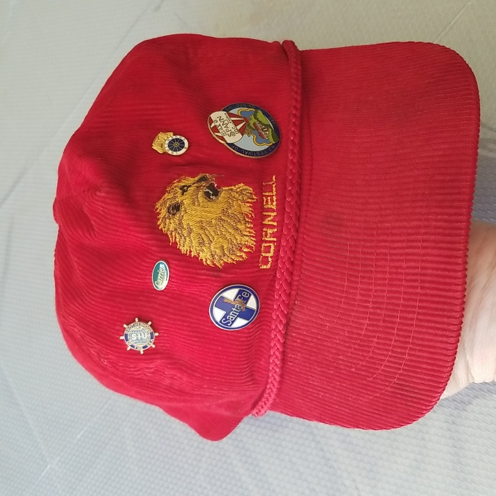 Corduroy 1970s Vintage Hat for Men with Vintage Pins - Picture 2 of 16